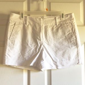 Ann Taylor white signature shorts